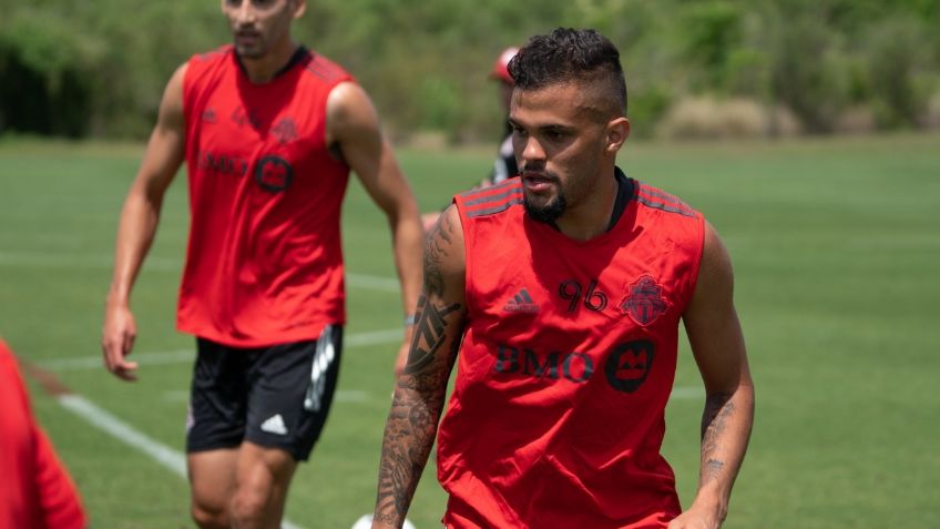 Toronto FC, rival de Cruz Azul, detiene práctica por presencia de un cocodrilo
