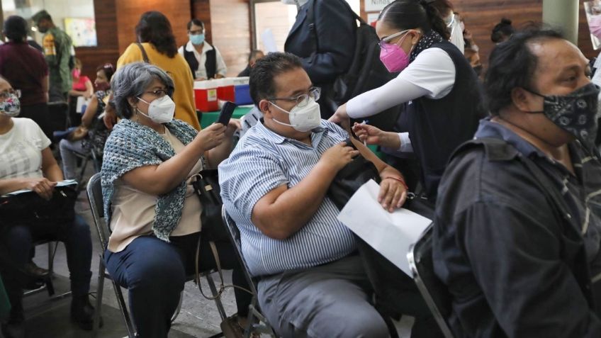 Vacunación: Calendario, sedes y tipo de vacuna para docentes de CDMX