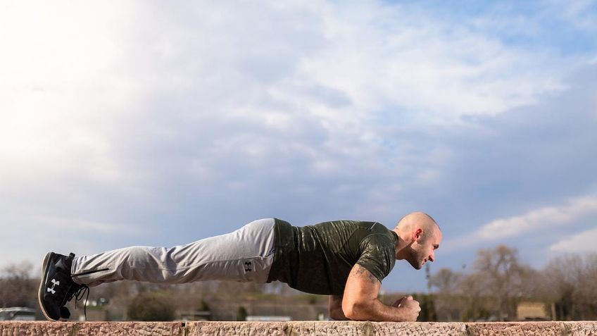El reto de la PLANCHA en movimiento que te asegura un ABDOMEN de acero