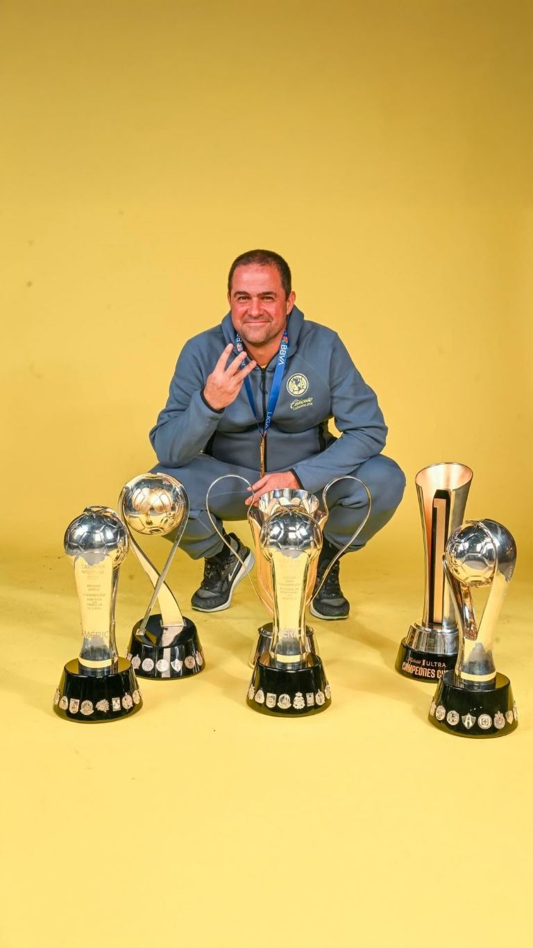 André Jardine celebra el tricampeonato
