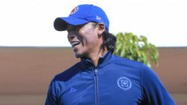 Foto que representa a ¿Se queda en Cruz Azul? Joel Huiqui rompe el silencio tras ganar la Liga MX