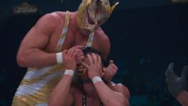 Foto que representa a AAA: ¡Por México! El Grande Americano gana la máscara del Original en La Noche de los Grandes