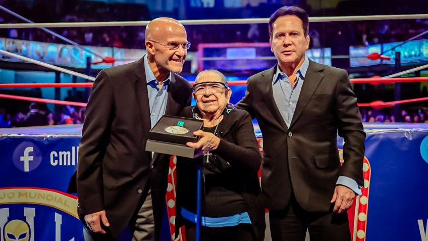 Muere Guillermina Zarzosa 'La Cavernaria', la fanática más fiel del CMLL y la lucha libre