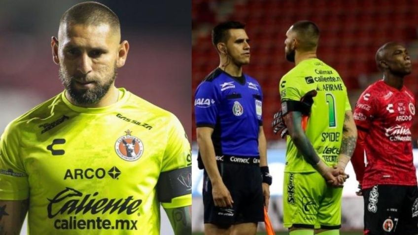 Jonathan Orozco explicó su polémica postura en el Himno Nacional