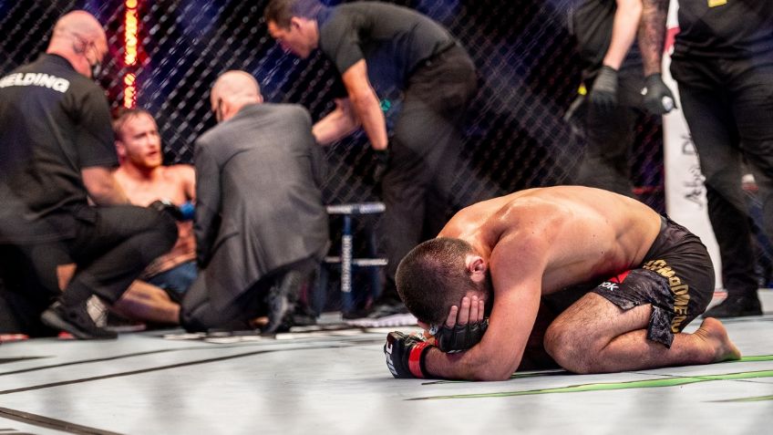 UFC: Khabib ‘duerme’ a Gaethje al someterlo y retiene emocionante título (VIDEO)