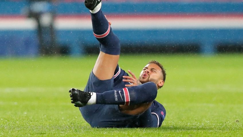 Neymar comete increíble falla frente al arco y sin portero (VIDEO)