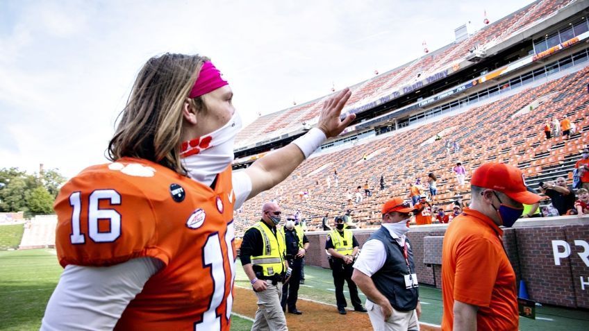 Trevor Lawrence, futuro número 1 del Draft NFL, da positivo de coronavirus