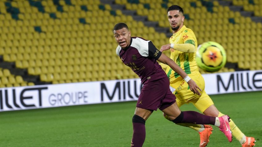 PSG despega en Francia de la mano de Mbappé y Navas que atajó un penal