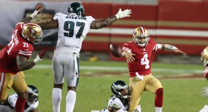 NFL: San Francisco 49'ers extrañan a Garoppolo y regalan triunfo a los Eagles