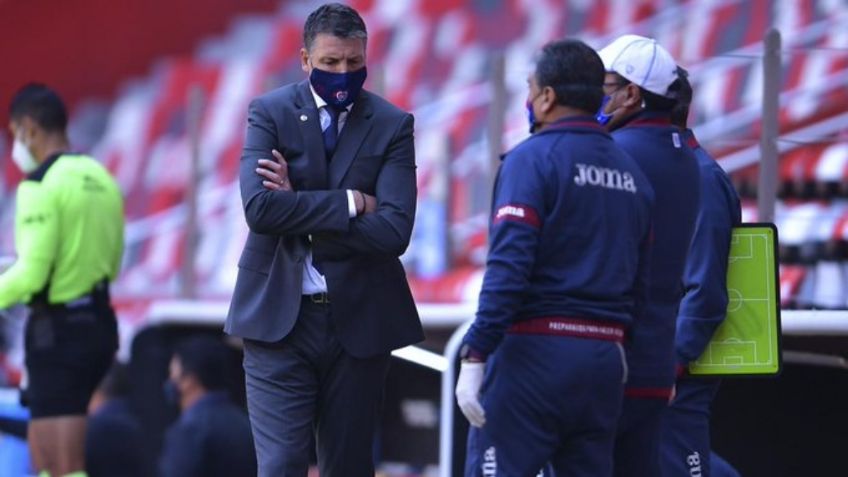 Cruz Azul: Robert Dante Siboldi lanza advertencia tras salida de Igor Lichnovsky