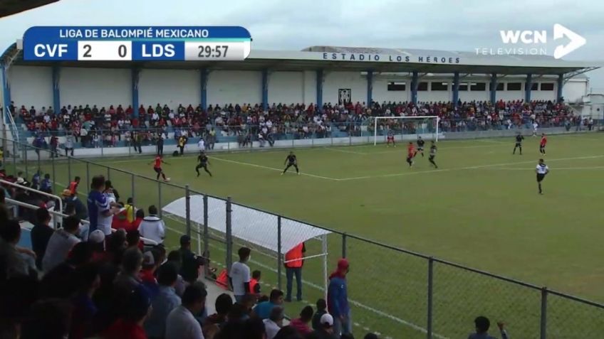Liga de Balompié: Aficionados en Veracruz llenan estadio pese a rebrote de Covid-19