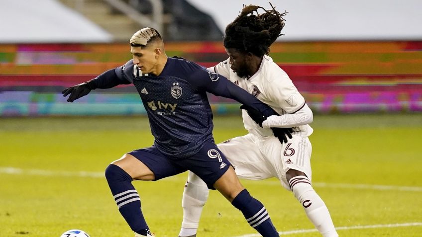 Álvaro Morales se burla de Alan Pulido por su cuota goleadora en la MLS