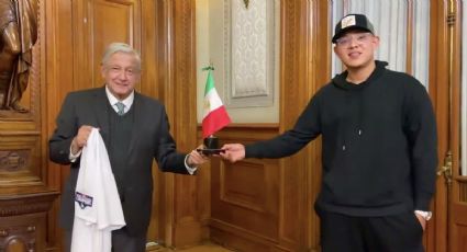 AMLO recibe a Julio Urías en Palacio Nacional y lo compara con 'Toro' Valenzuela (VIDEO)