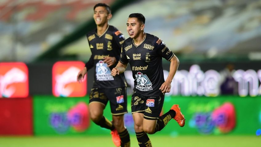 León remonta 2-1 ante Santos Laguna en su regreso al Estadio León