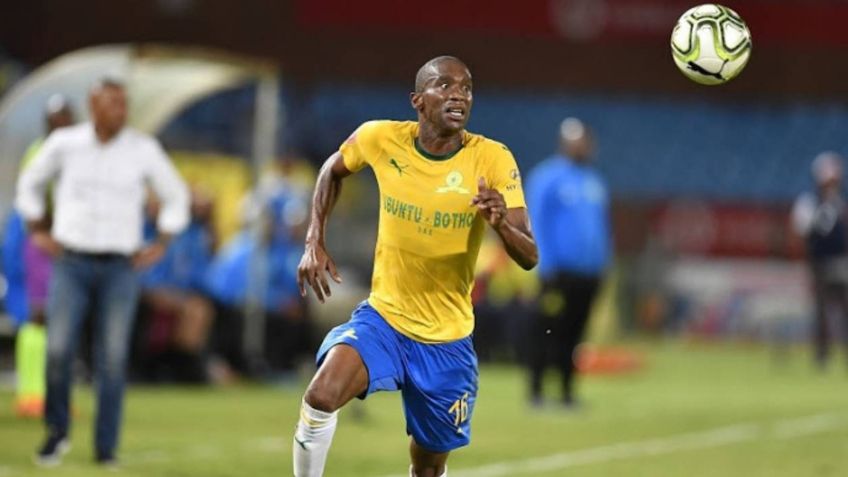 Luto en el futbol: Muere seleccionado sudafricano en accidente automovilístico