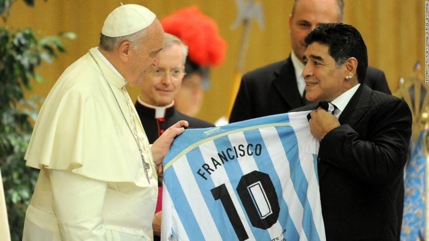 Papa Francisco manda mensaje tras la muerte de Diego Maradona