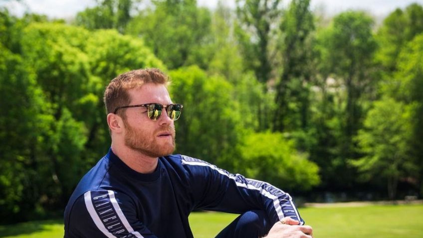 Canelo Álvarez presume un nuevo e impresionante automóvil Ferrari (FOTO)