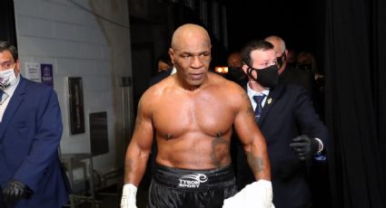 Mike Tyson confiesa que fumó marihuana antes de pelear con Roy Jones Jr.