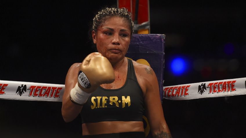 CMB responde acusaciones de la Barby Juárez sobre guantes de la Cobrita