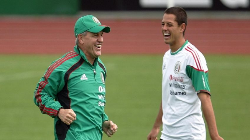 Javier Aguirre confía en que Chicharito Hernández retomará su nivel en 2021