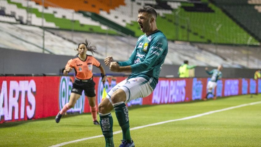 Emmanuel Gigliotti, el héroe de León que se redime con su primer título local