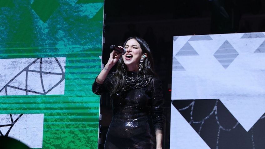 Tunden a Paty Cantú por interpretación del himno mexicano en pelea de Canelo