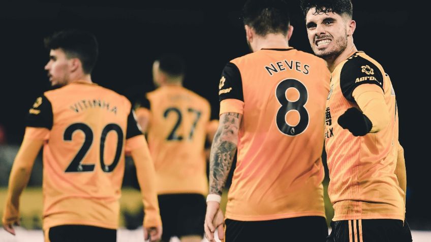 Wolves prohíbe salir de compras a sus jugadores por temor a contagios de Covid