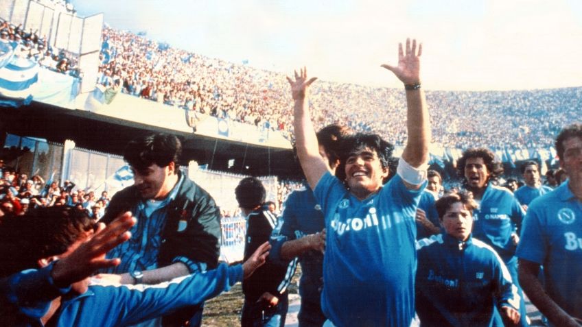 Napoli cambia oficialmente nombre de su estadio a Diego Armando Maradona