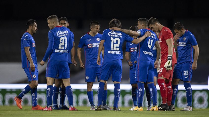 Cruzazuleada a la vista; MEMES encienden las redes desde el gol de vestidor de Pumas