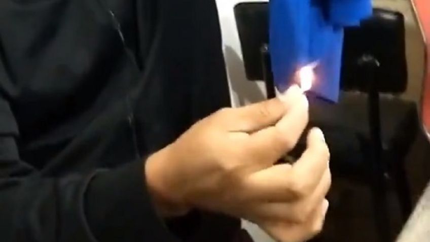 Aficionado de Cruz Azul quema su camiseta tras nueva "cruzazuleada" (VIDEO)