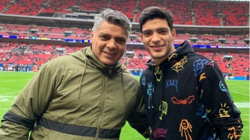 Padre de Raúl Jiménez reporta cuál es su estado de salud