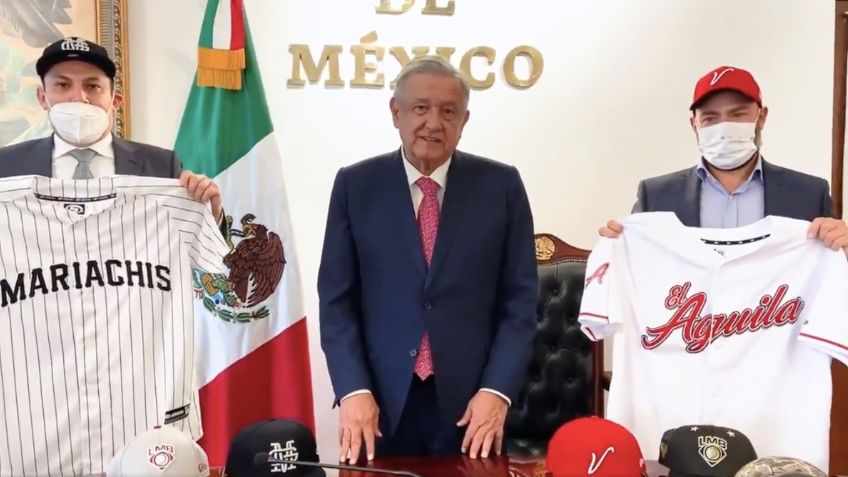 AMLO recibe en Palacio Nacional al Águila del Veracruz y Mariachis de Guadalajara