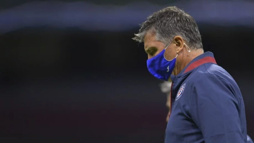 ¿Por qué Siboldi no bajó al vestidor tras la goleada ante Pumas?