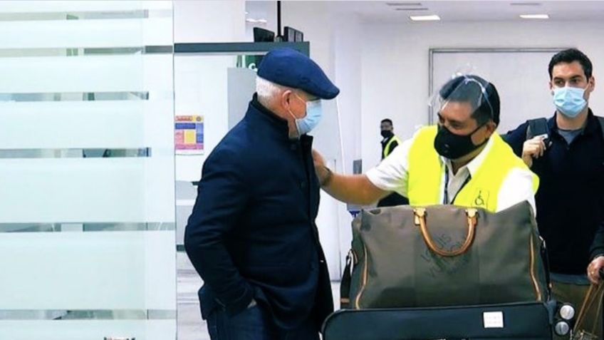 Javier Aguirre llega a México para ser presentado con el Monterrey (FOTOS)