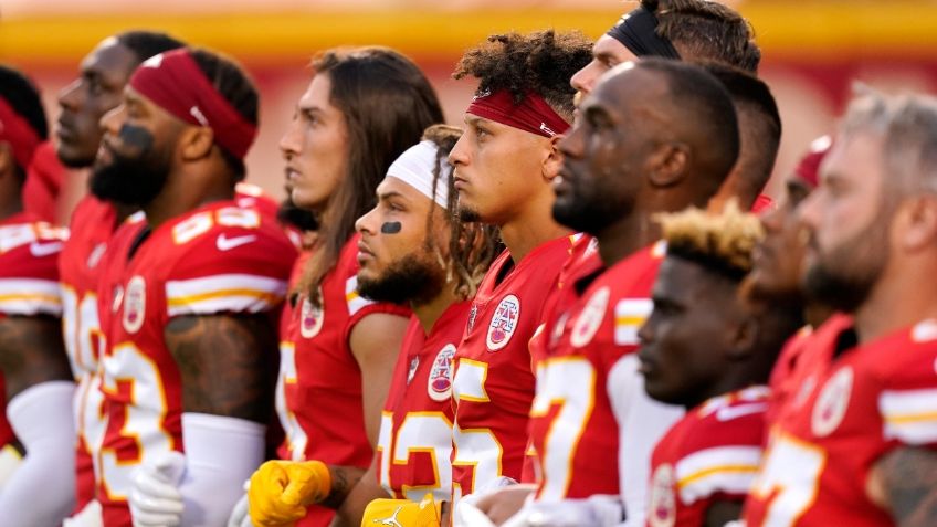 NFL: Chiefs y Texans se unen para protestar contra el racismo