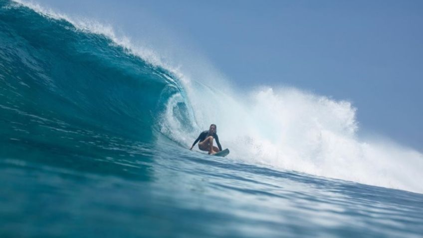 VIDEO: Surfista doma monstruosa ola de 22.4 metros e impone récord mundial