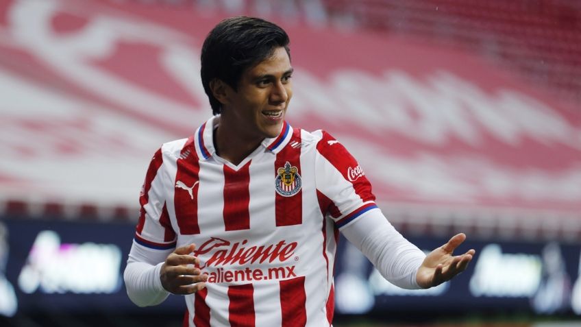 JJ Macías mejora técnica de tiros libres y penales gracias a Ramón Morales (VIDEO)