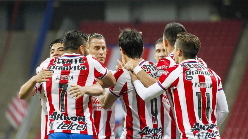 Esta es la alineación de Chivas ante América con este portero