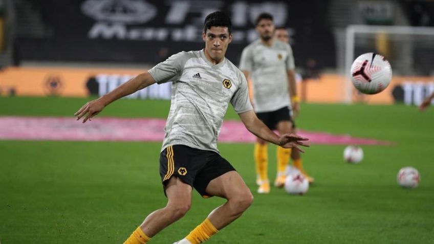 Raúl Jiménez compite con delantero top para llegar al Real Madrid