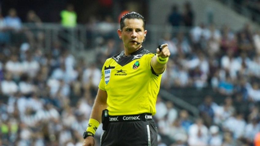 Árbitro Diego Montaño da positivo a Covid-19 y no pitará el Clásico Regio