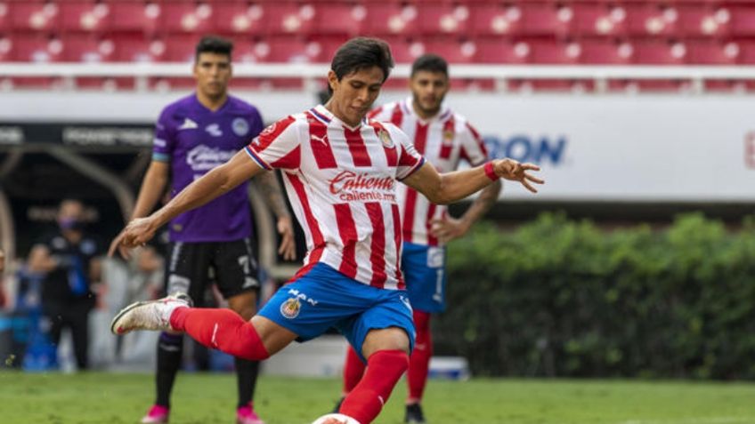 ¿ChiVAR? Acusan ayuda del videoarbitraje a las Chivas contra Mazatlán