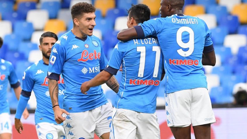 Chucky Lozano calla críticas con doblete en el Napoli vs Genoa (VIDEO)