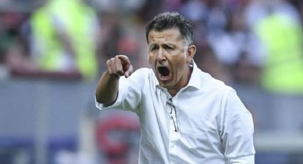 Juan Carlos Osorio estalla y hace gesto obsceno contra aficionados (FOTO)