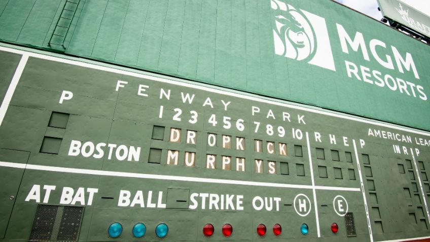¿Por qué los Red Sox fueron visitantes en Fenway Park por primera vez en su historia?
