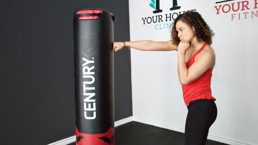 Los mejores ejercicios de kick boxing para practicar en casa (VIDEO)
