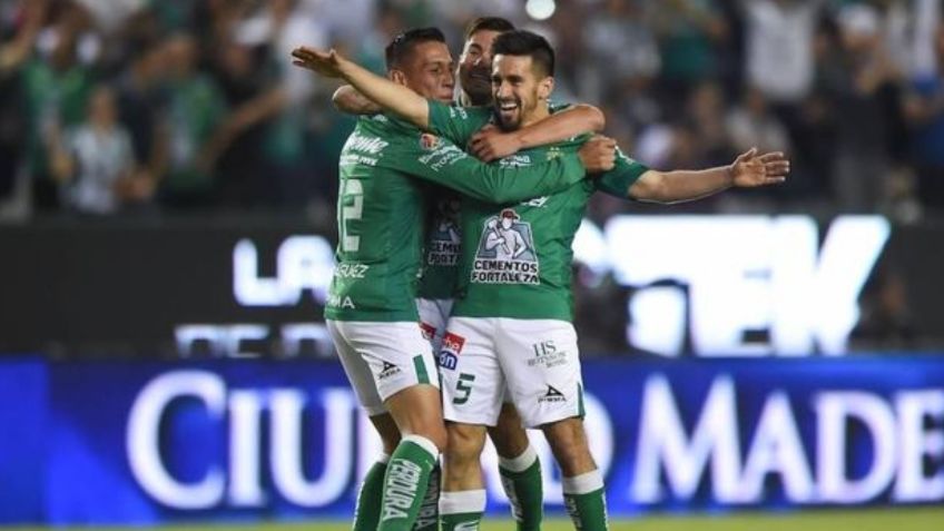 Espectacular 'oso' de León en presentación de su nuevo refuerzo (VIDEO)