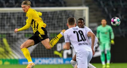 Golazo de ‘cascarita’ de Haaland en derrota del Borussia Dortmund (VIDEO)