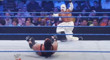 Rey Mysterio casi deja ciego a Undertaker con este golpe (VIDEO)