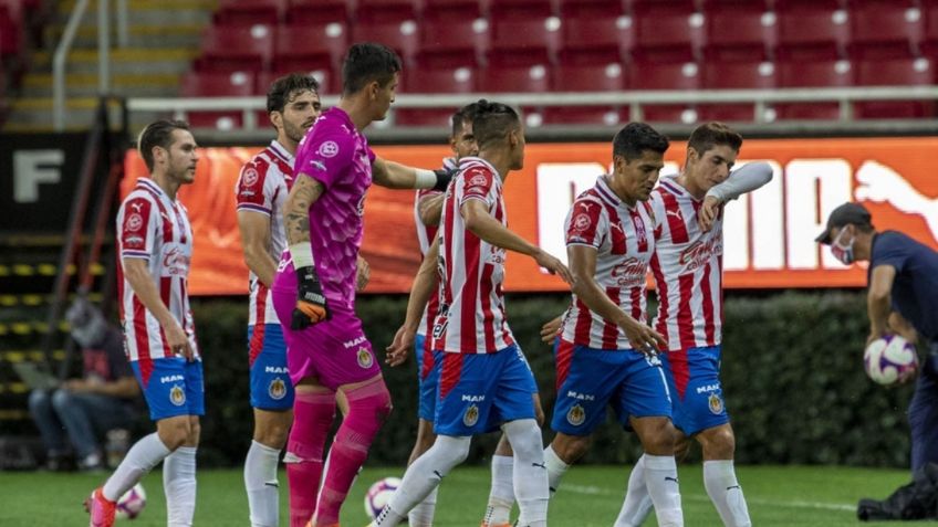 Chivas confirma un caso positivo por Covid-19, previo a su debut ante Puebla