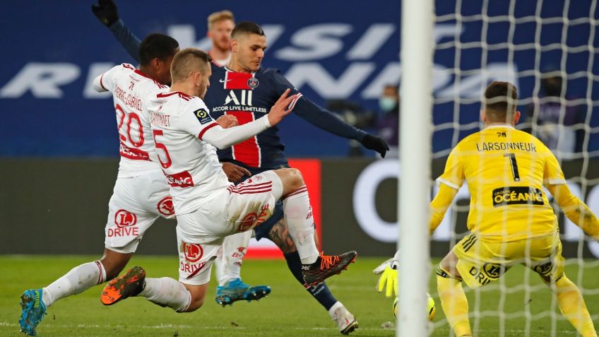 PSG consigue primer triunfo bajo el mando de Pochettino; Icardi vuelve con gol